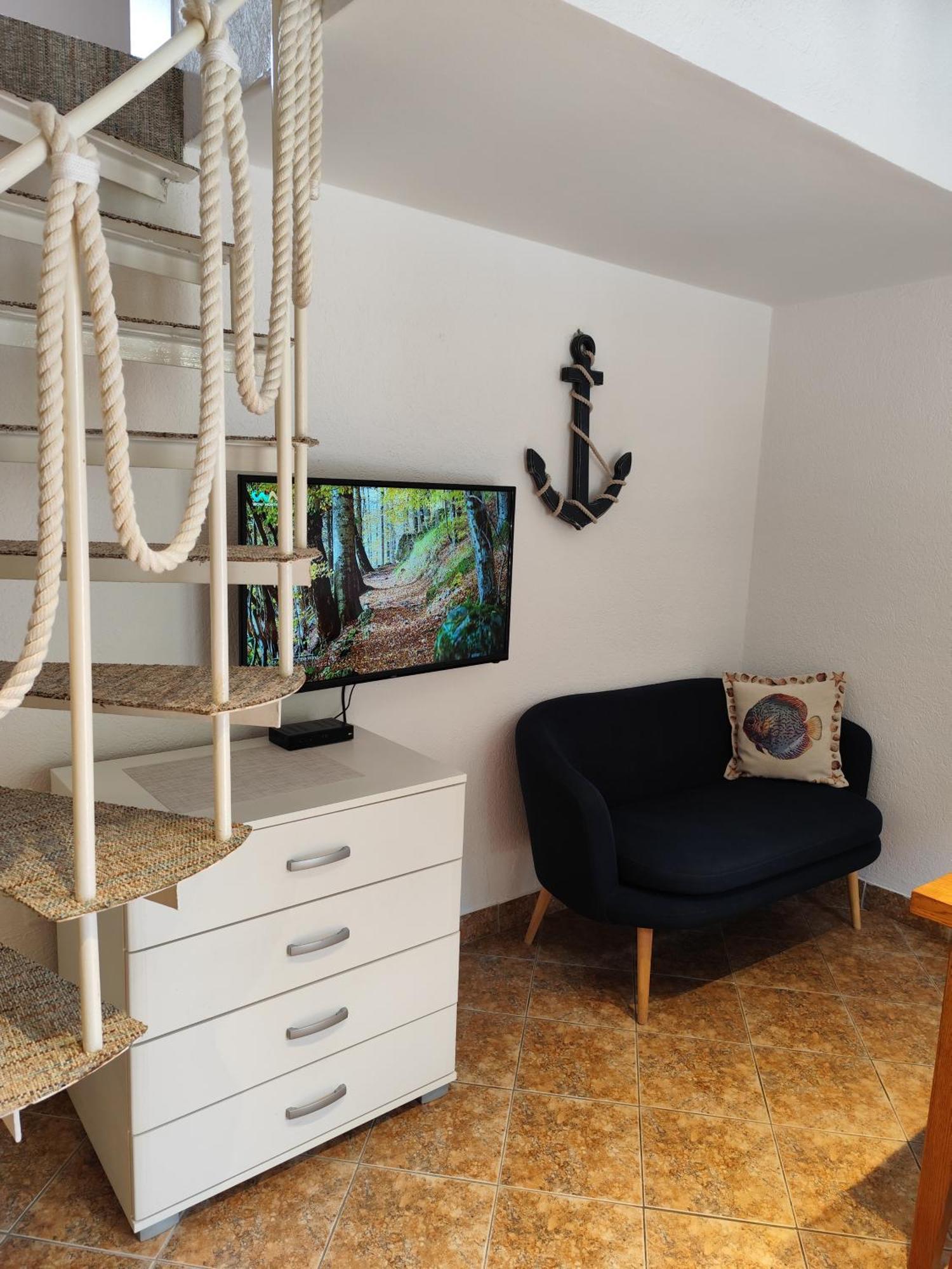 Guest House Jedro Petrovac 外观 照片