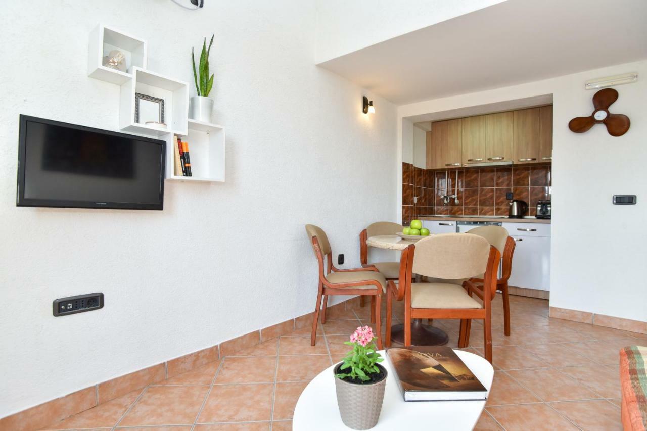 Guest House Jedro Petrovac 外观 照片